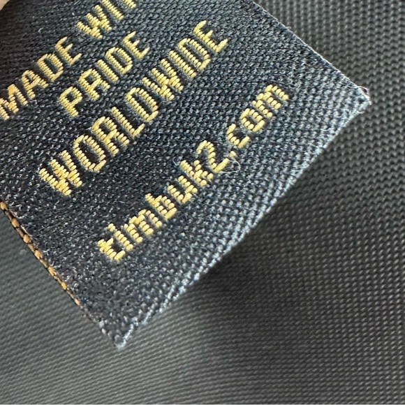 Timbuk2 Quickie Sleeve Crossbody Bag Laptop iPad Case Canvas Unisex - Picture 7 of 10